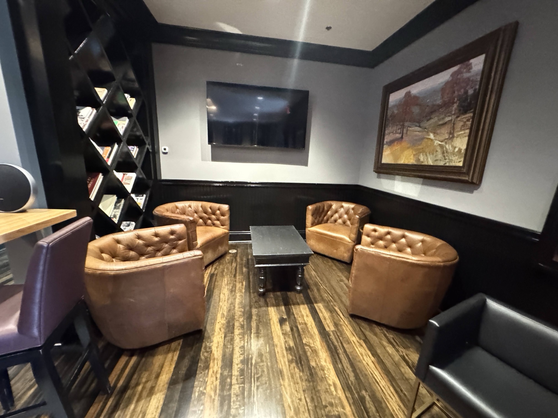 Dustless hardwood floor sanding with HEPA extraction by Heritage Hardwood Floors